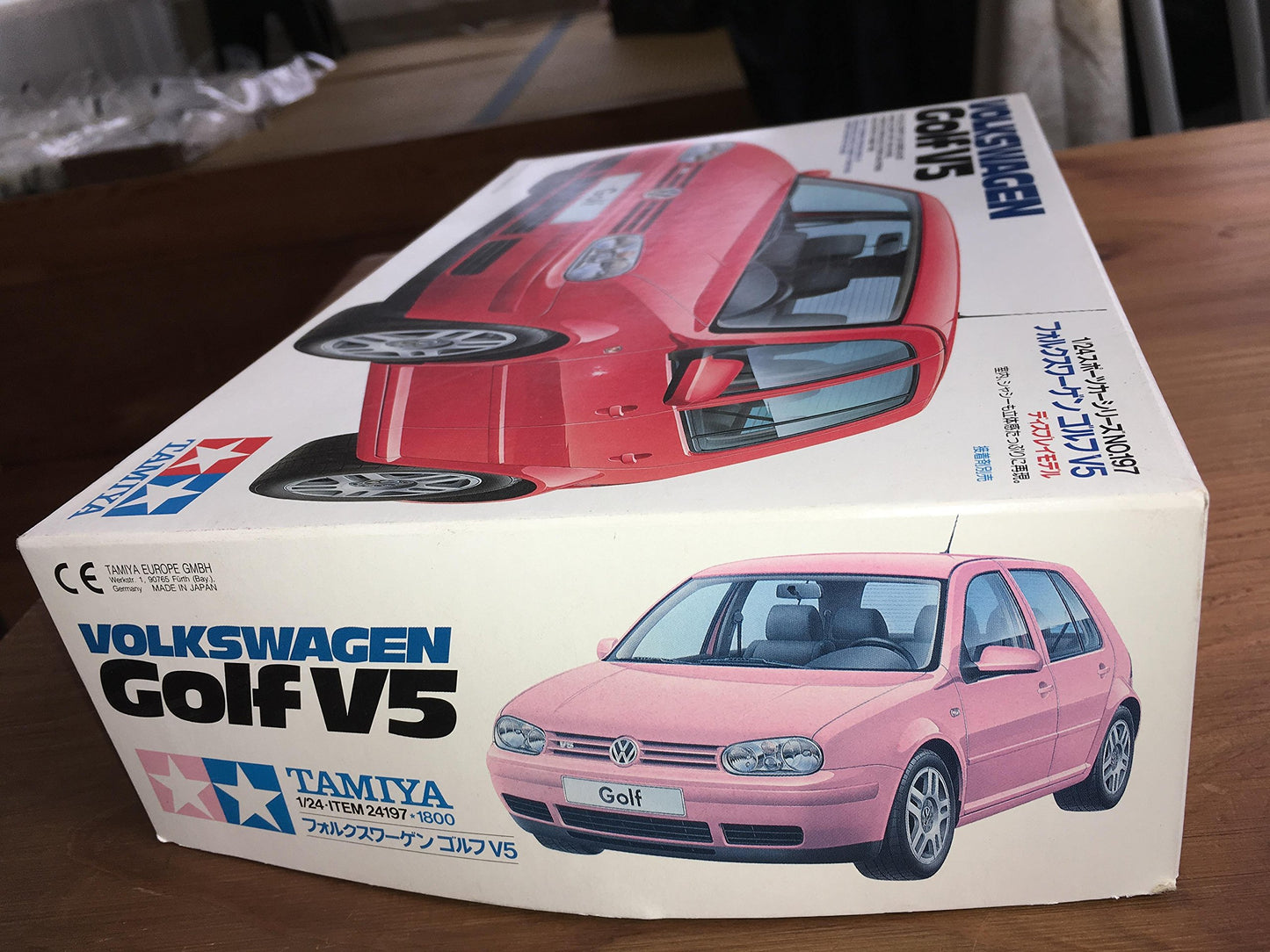Tamiya 1/24 Golf V5 (1/24 Sports Car: 24197)