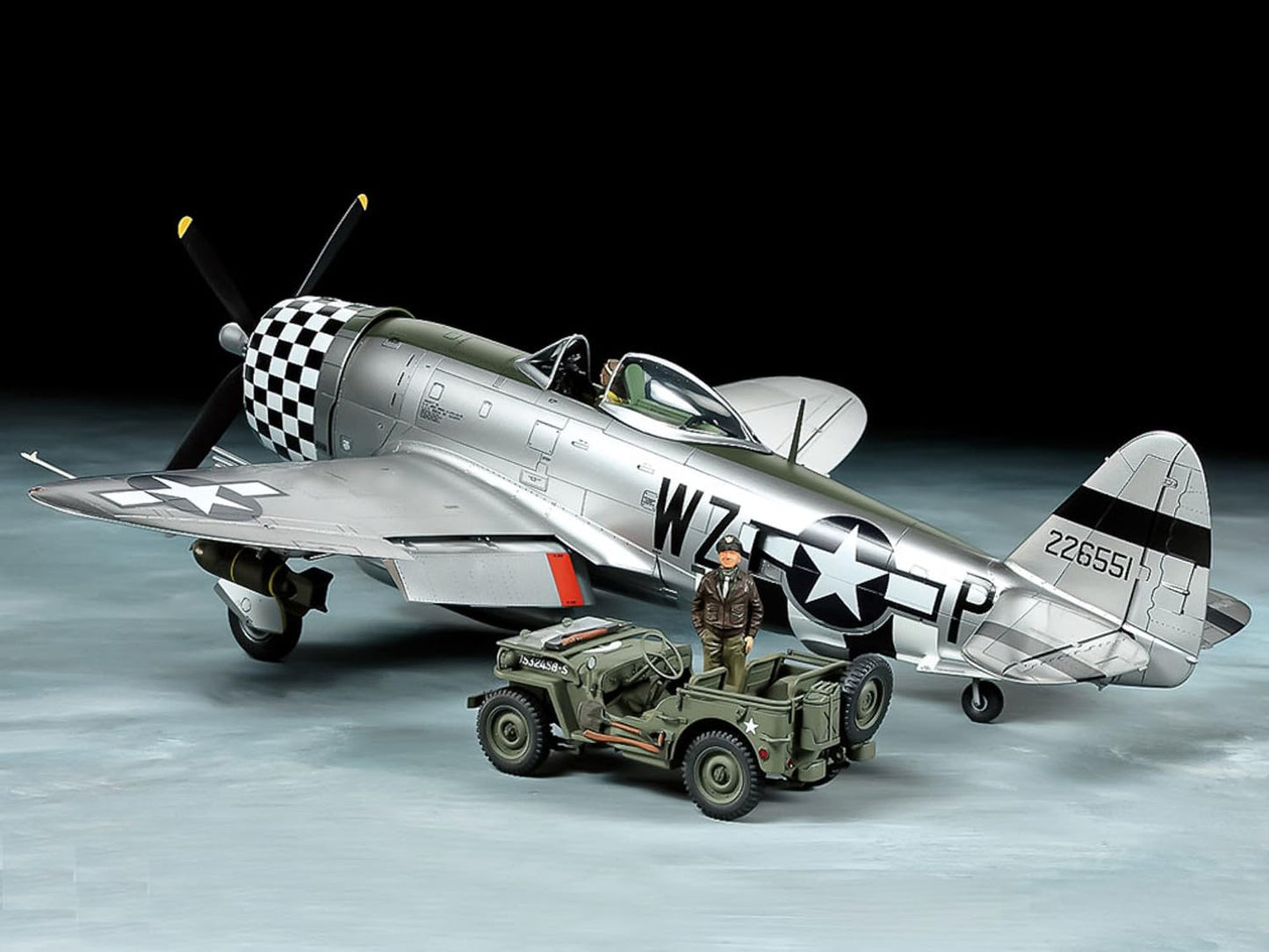 Tamiya 1/48 Limited Edition Republic P-47D Thunderbolt Bubble Top& 1/4 Ton Light