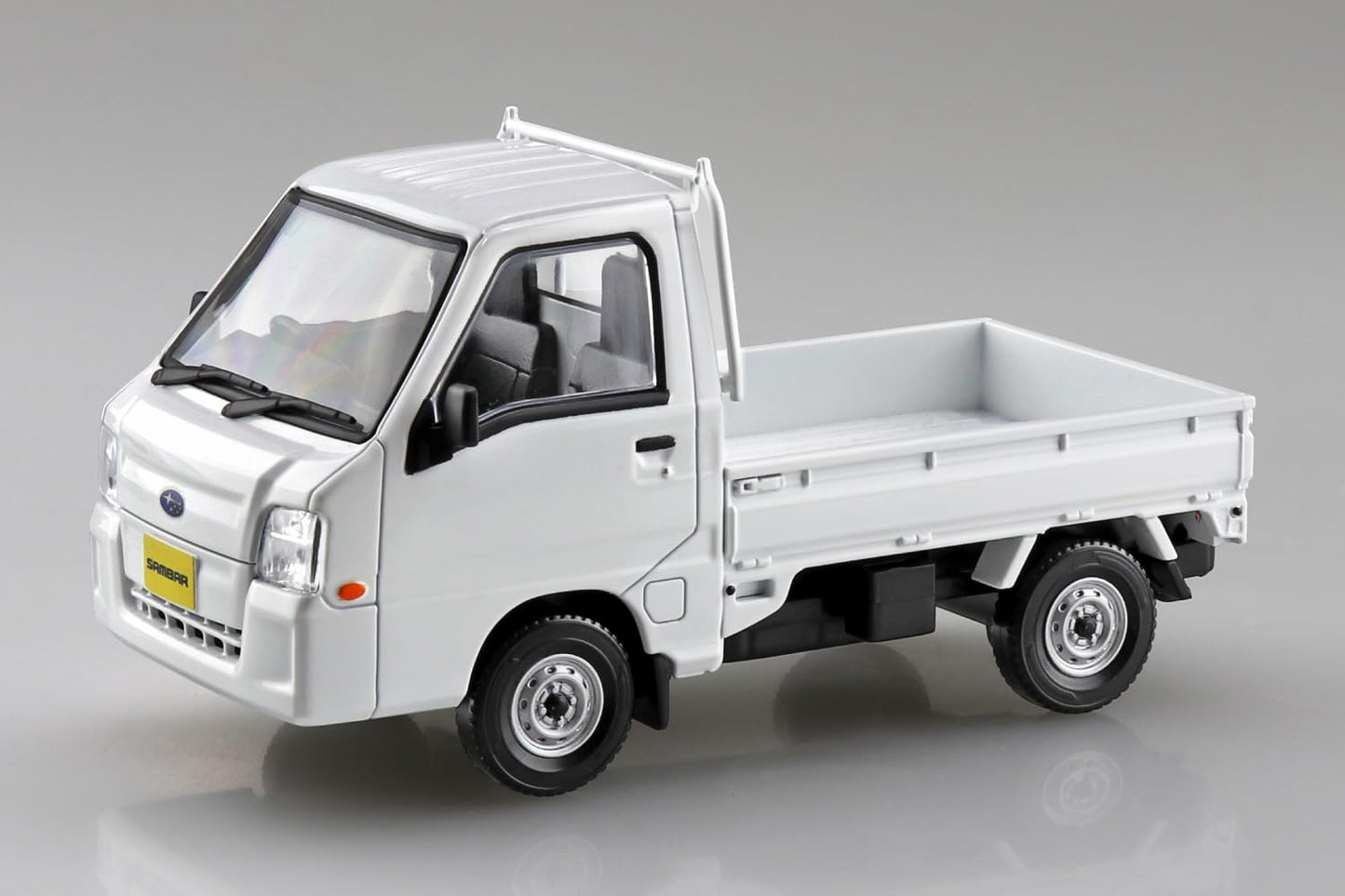 Aoshima Bunka Kyozai 1/32 Rakupla Snap Kit No.05-FW Subaru Sambar Truck Frost White