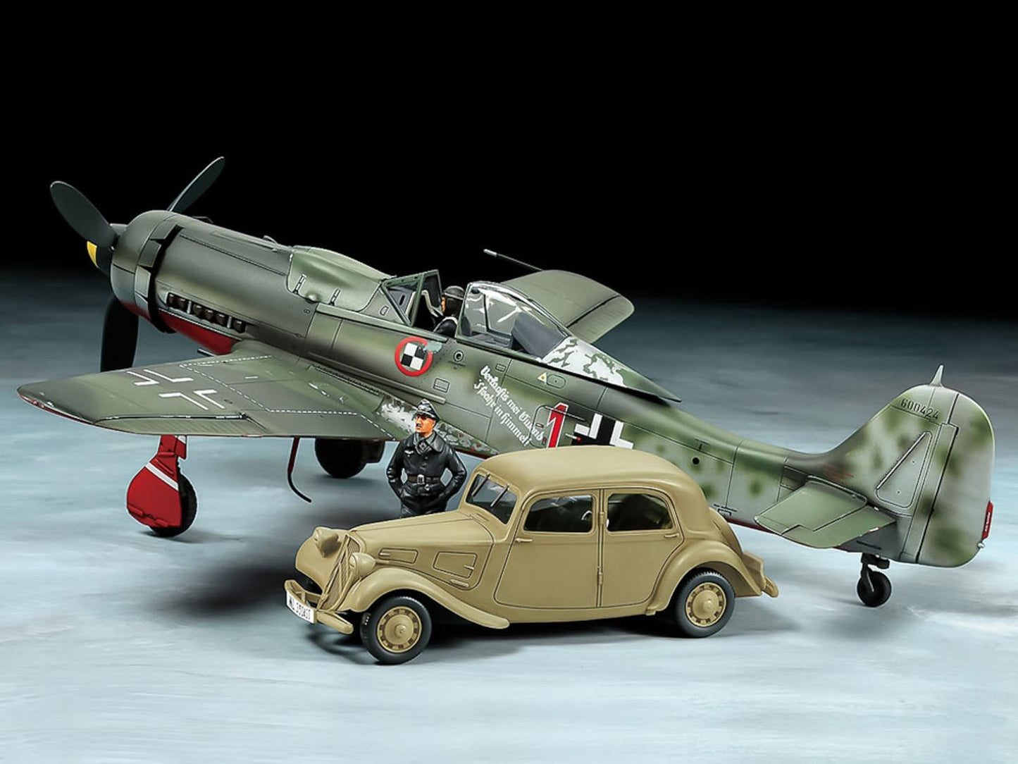 TAMIYA 1/48 Scale Limited Focke-Wulf Fw190 D-9 JV44 & Citroën 11CV Staff Car Set