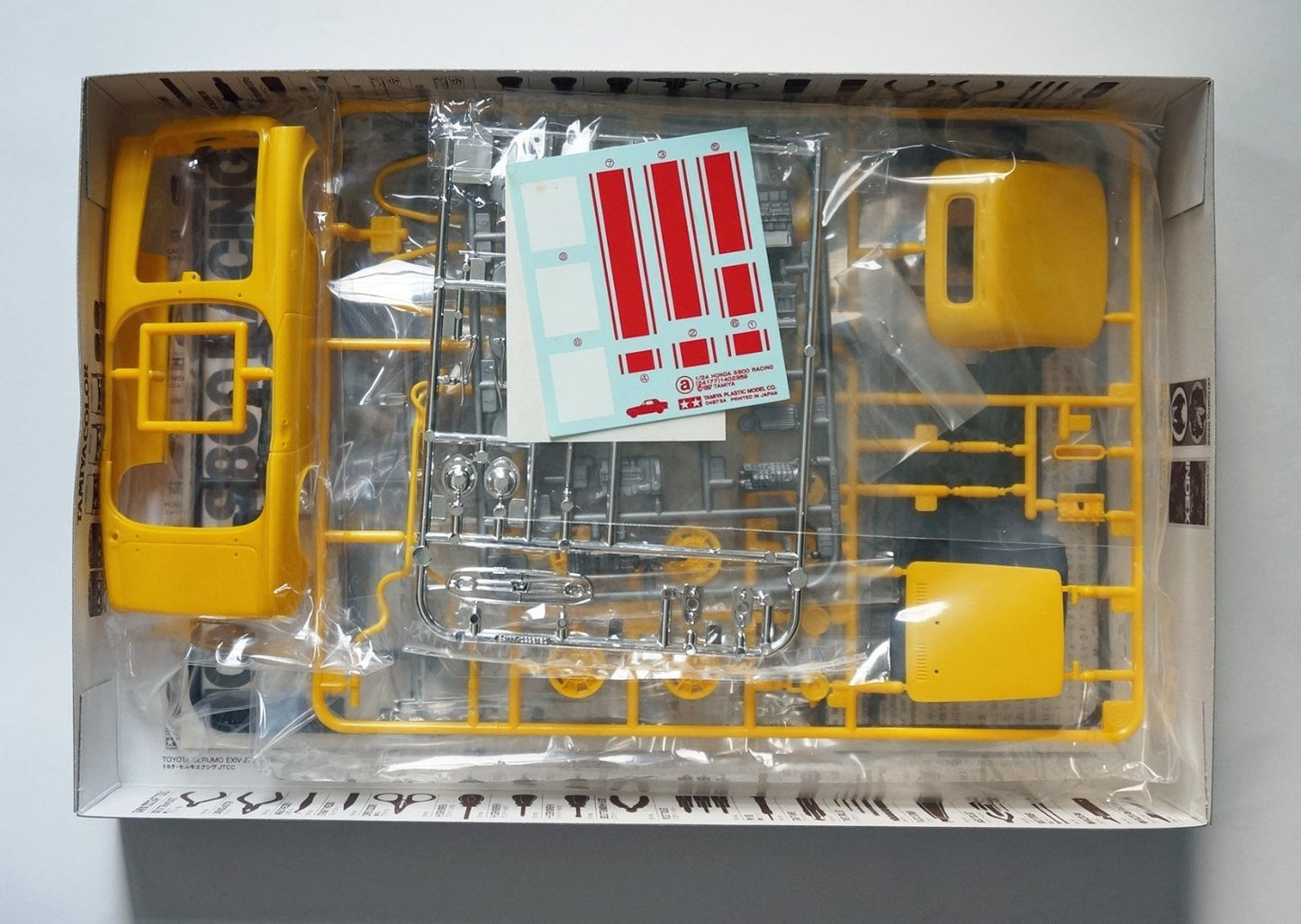 Tamiya 1/24 Sports Car Series Honda S800 Racing (1/24 Sports Car: 24177)