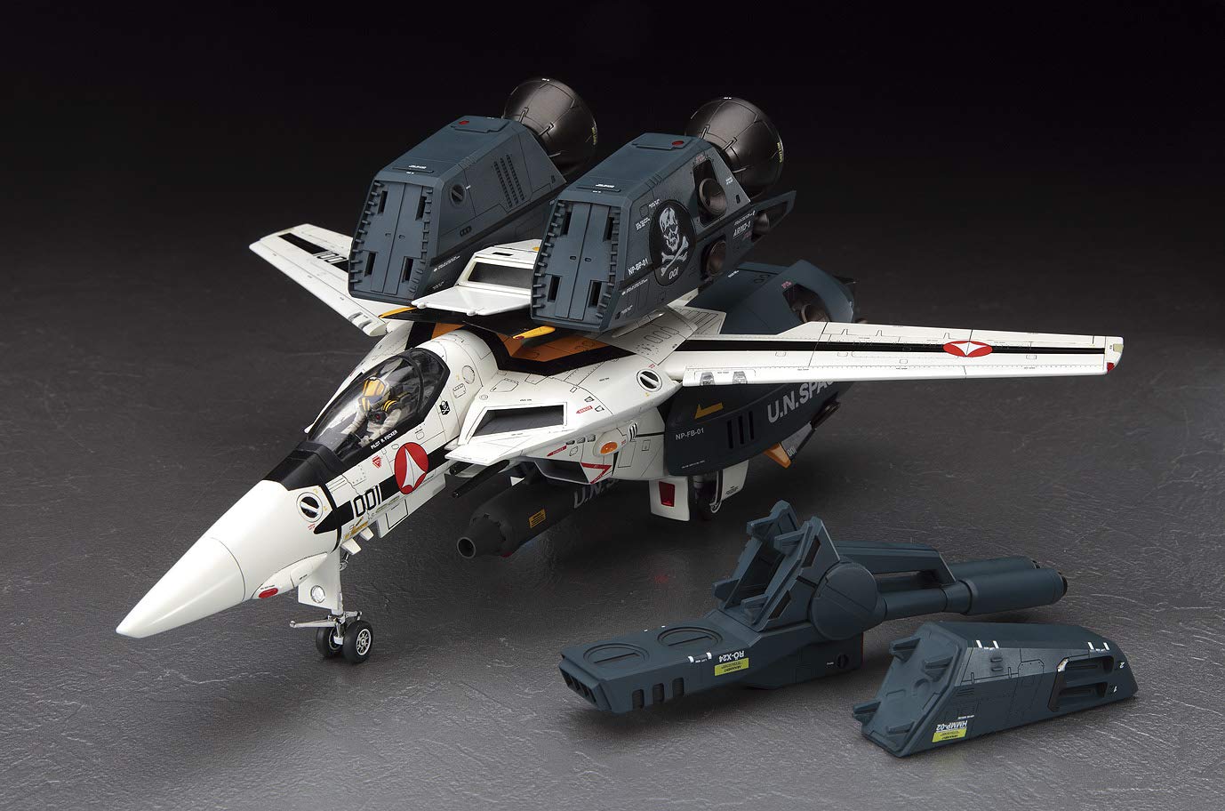 Hasegawa 1/48 Macross VF-1S/A STRIKE/SUPER VALKYRIE Skull Squadron Model Kit NEW