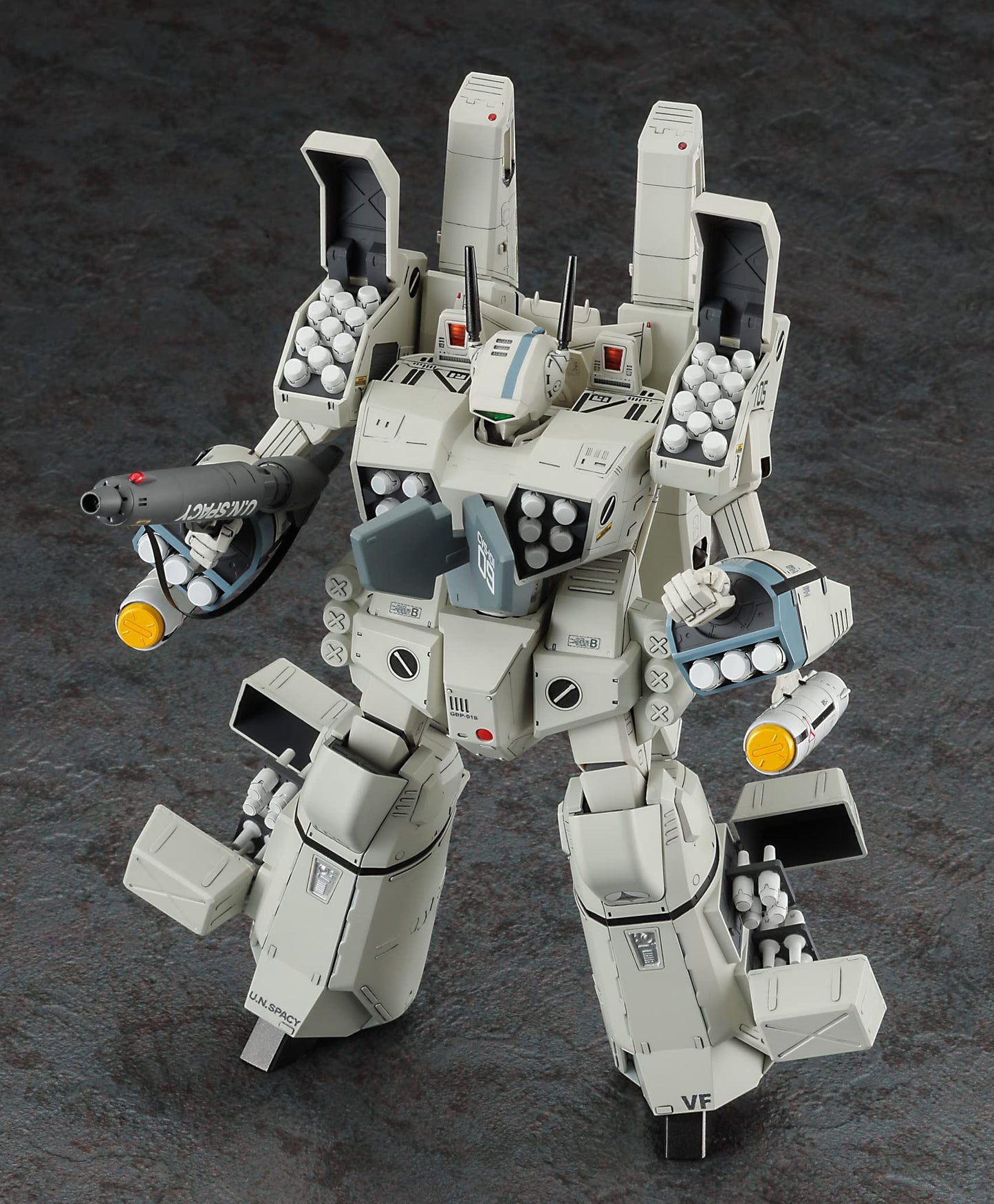 Hasegawa 65880 Super Time Fortress Macross VF-1J Armored Valkyrie Operations