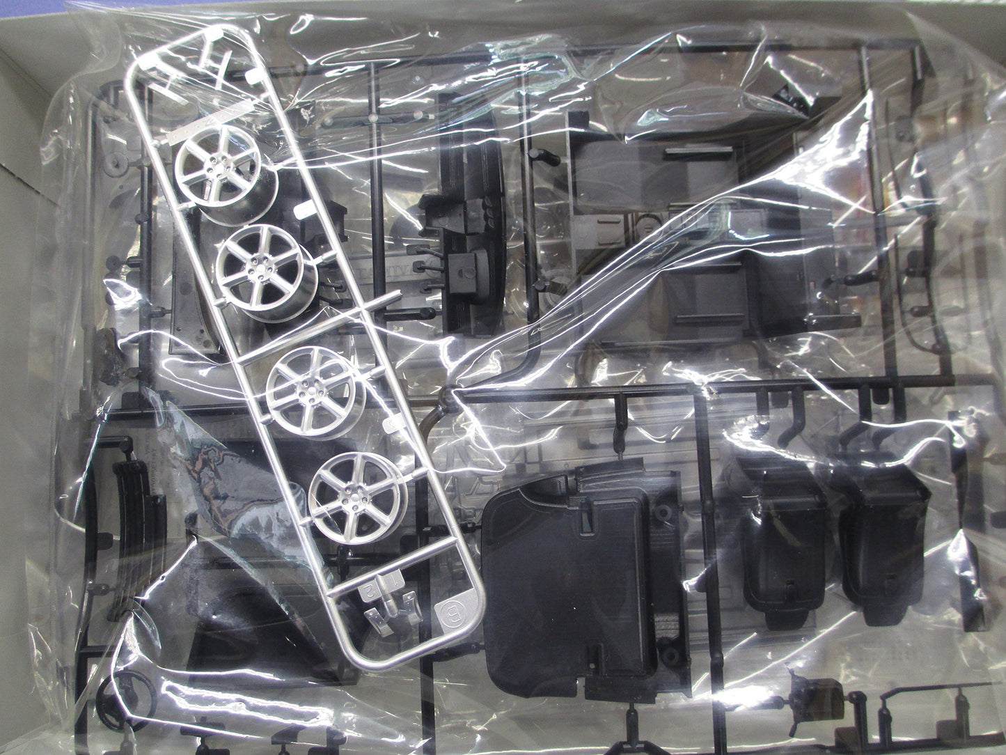 Tamiya 1/24 Fairlady Z (1/24 Sports Car: 24246)