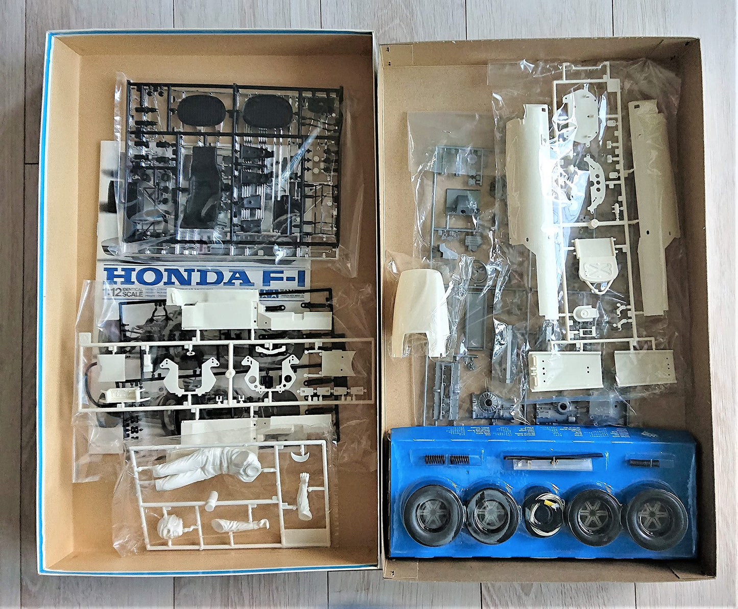 Tamiya 1/12 Honda F1 (1/12 Big Scale Car: 12011)
