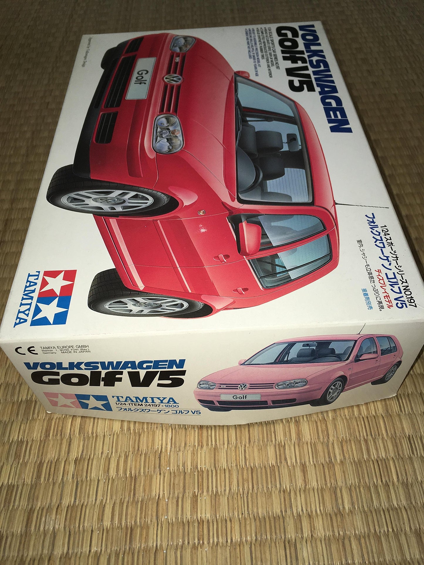 Tamiya 1/24 Golf V5 (1/24 Sports Car: 24197)